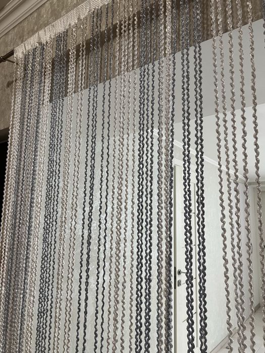 Продам шторы  тюль в спальню с карнизом