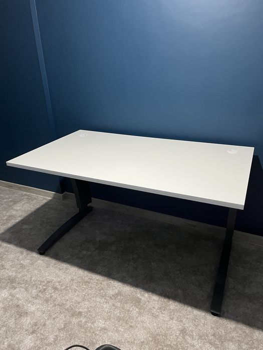 Biurko białe 140x80 (biurowe)