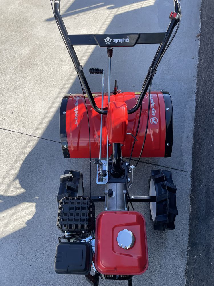 Motocultivador a gasolina