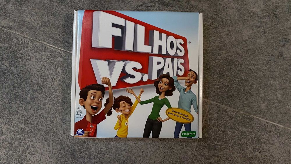 Jogos de tabuleiro novos - 7 €