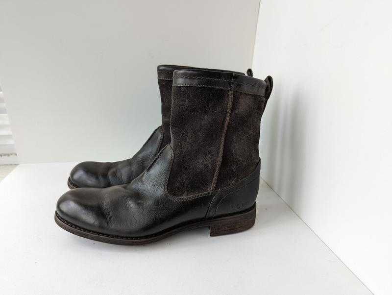 черевики Ugg Australia