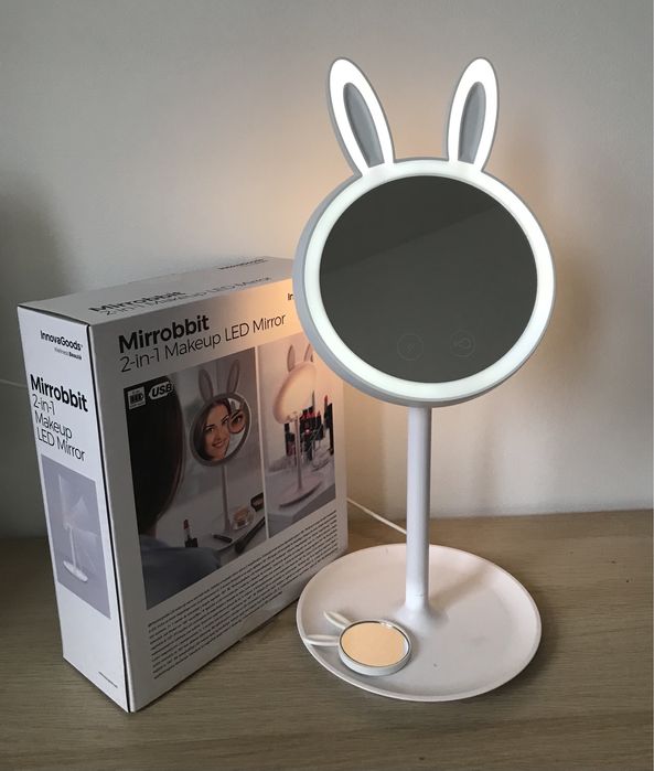 Lusterko led do makijażu prezent