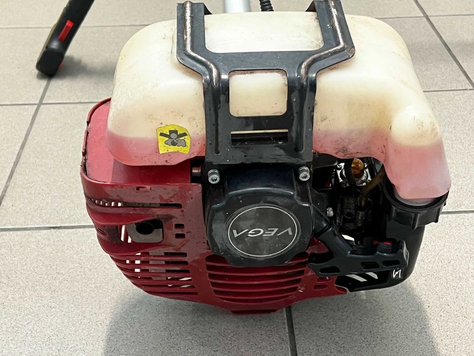 Kosa spalinowa VEGA VL520B