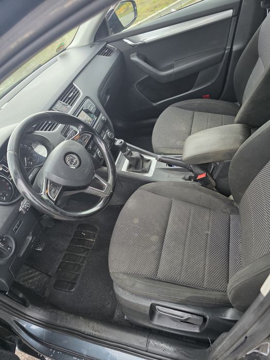 Octavia 2.0 tdi 150km euro 6 2015rok defekt okazja