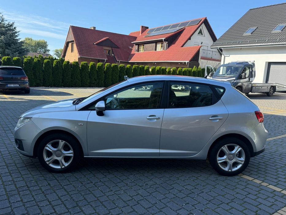 Seat ibiza 2011 rok 1.2 benzyna