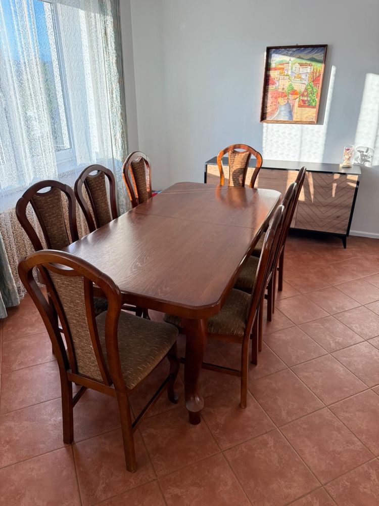 Duży stół dębowy + komplet krzeseł – solidny, elegancki zestaw!