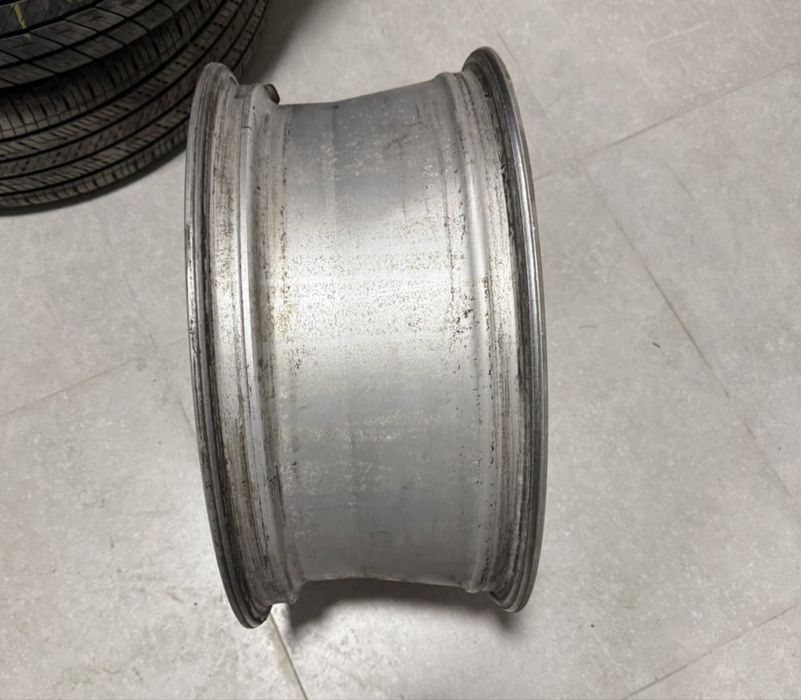 Продам оригінальні диски R18 Chevrolet Е46 5*115 DIA 70.2