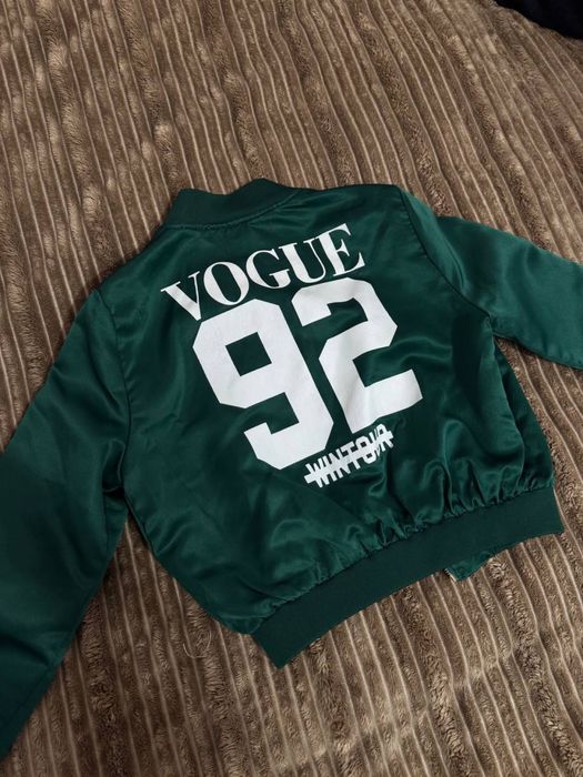 Продам бомбер жіночій