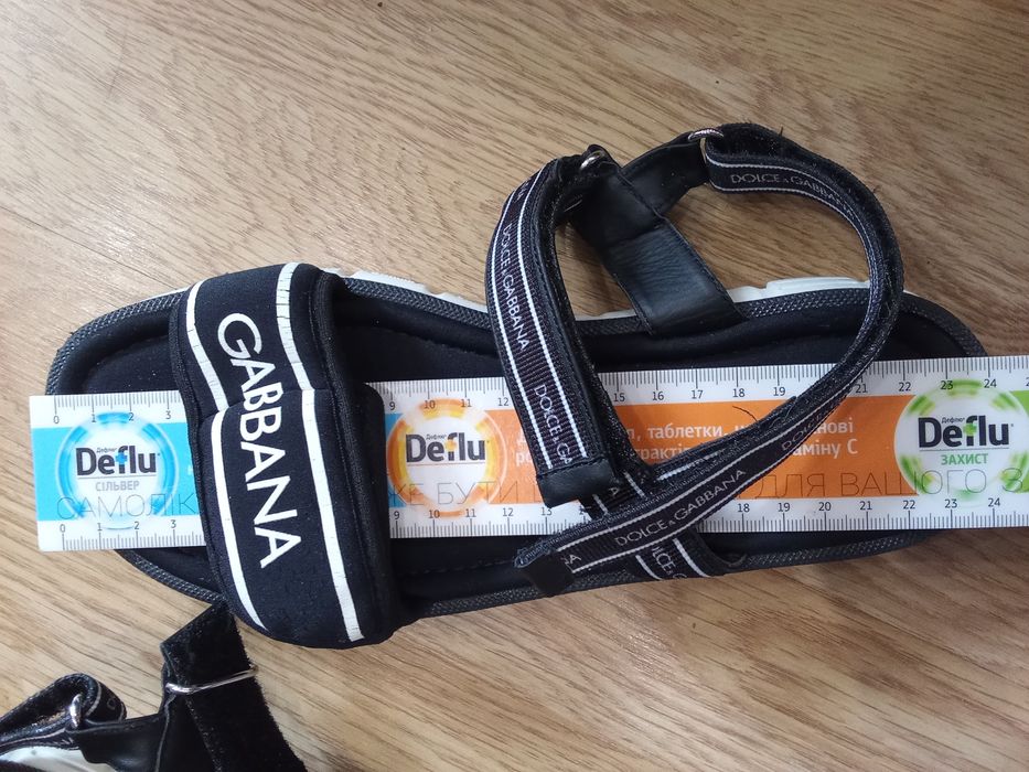 Жіночі босоніжки DOLCE GABBANA