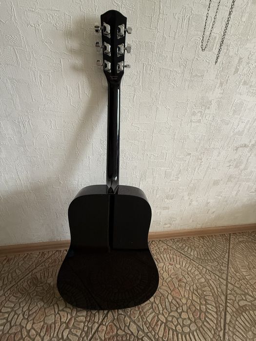 Акустическая гитара Fender Squier SA-105