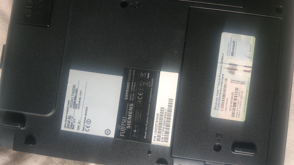 Portátil Fujitsu Siemens Esprimo Mobile V5535