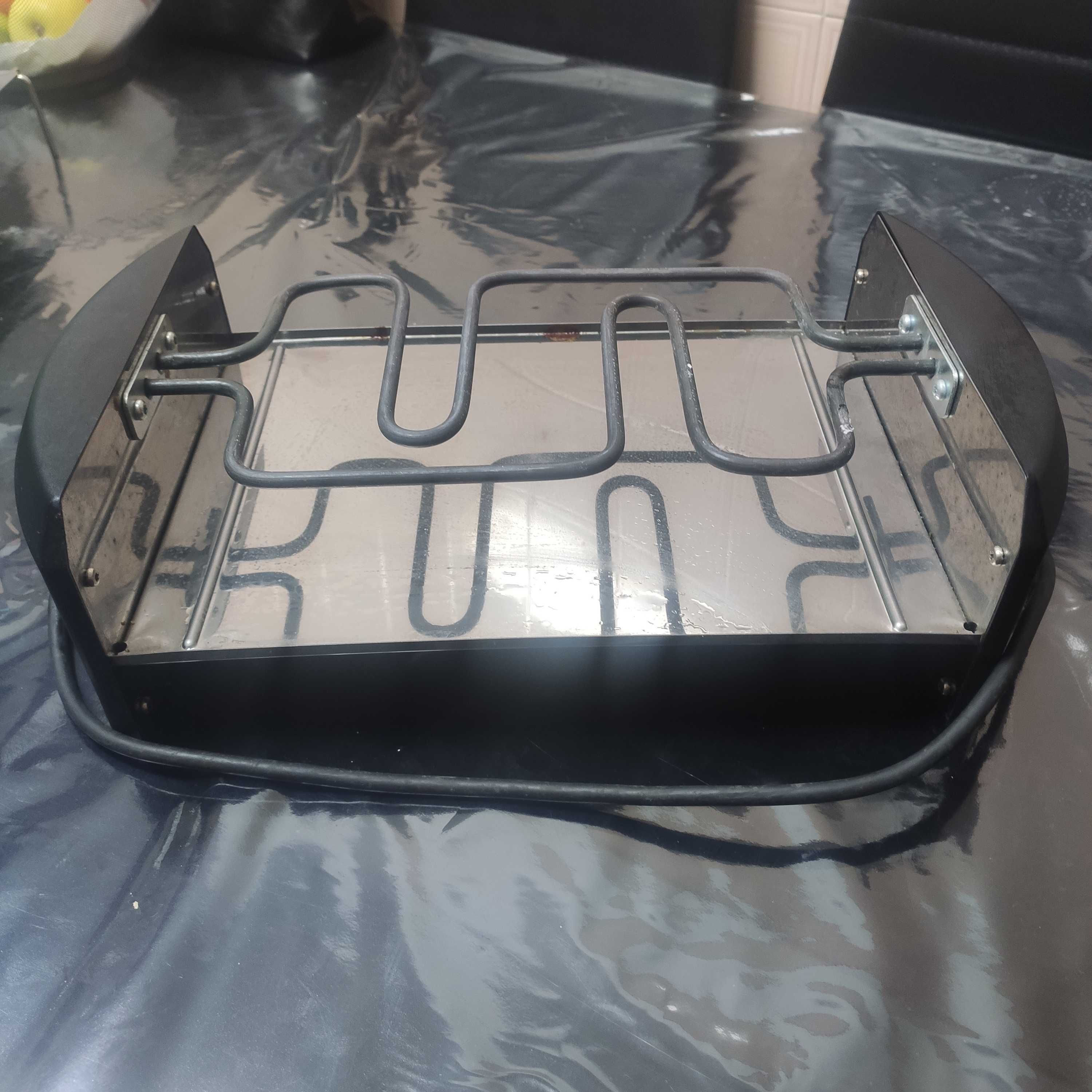 Grelhador eléctrico com pedra