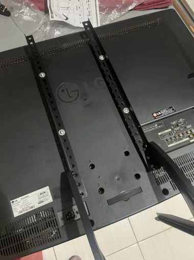 Підставка настільна для телевізора