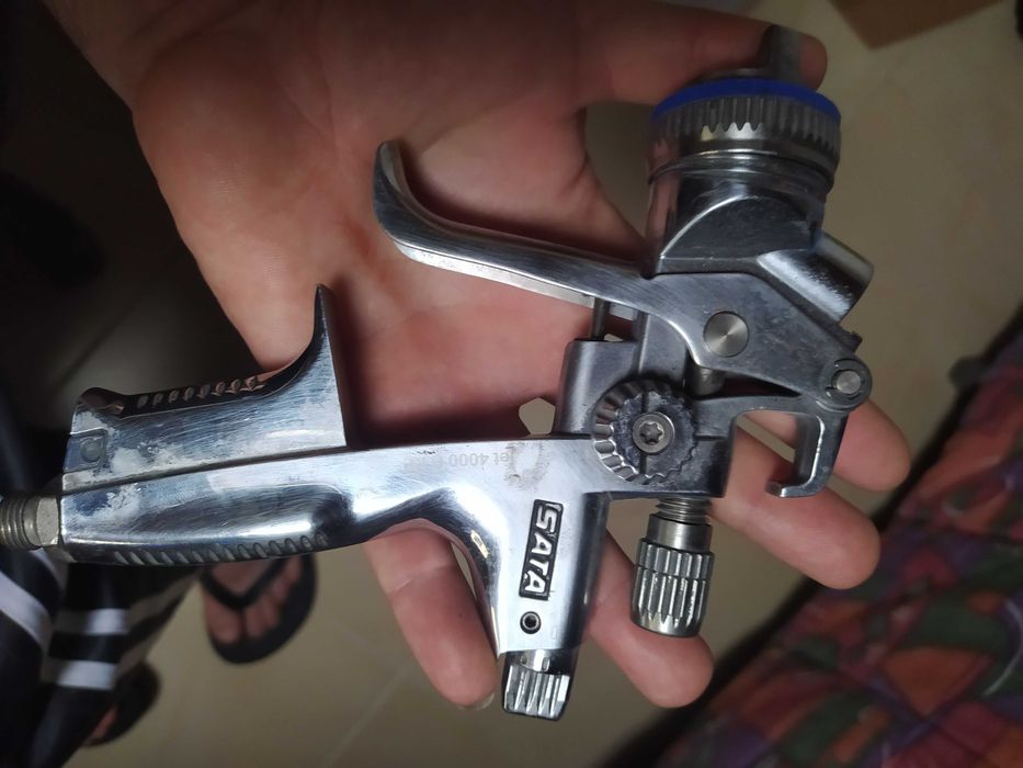 Pistolas de pintura automovél Sata 5500 e Sata 4000