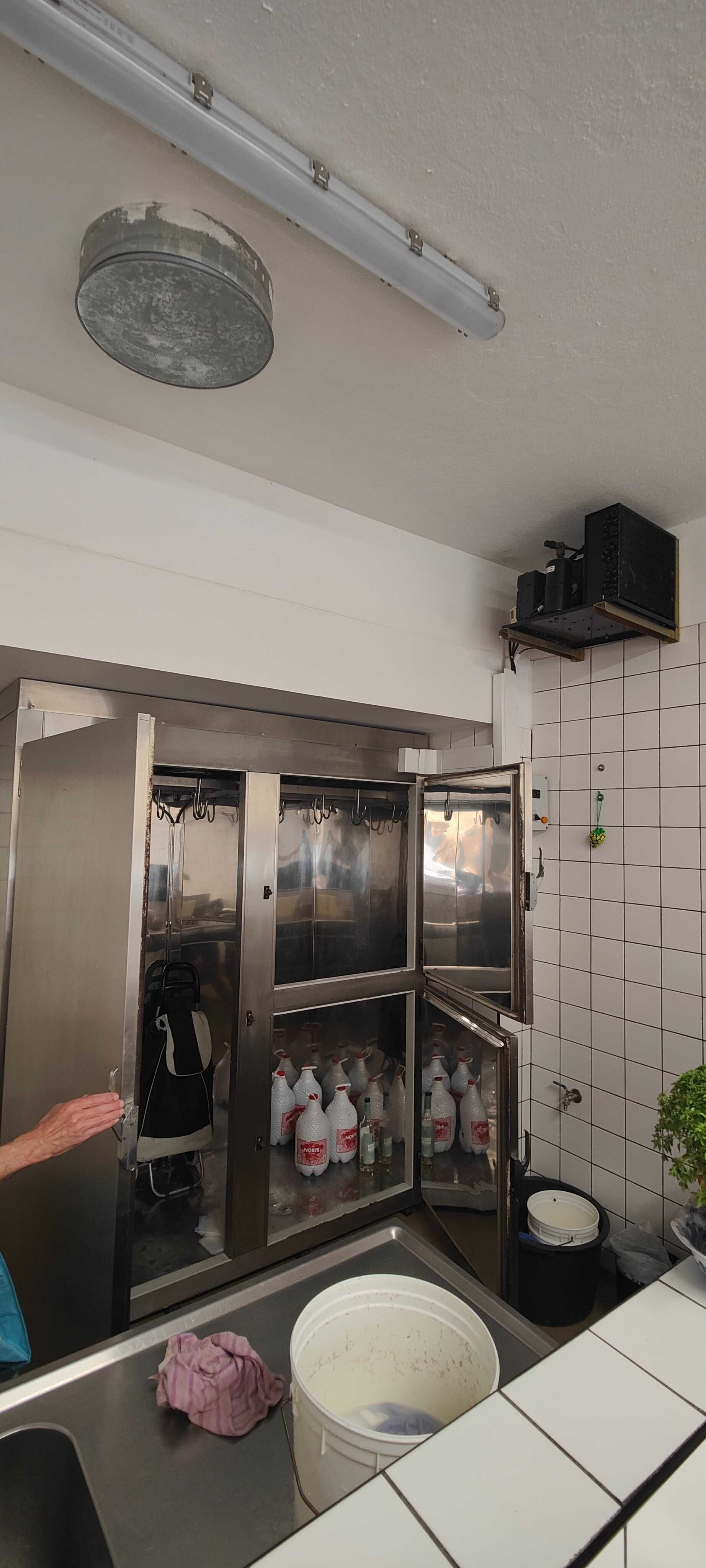 Frigorífico Comercial de Aço inoxidável com motor funcional