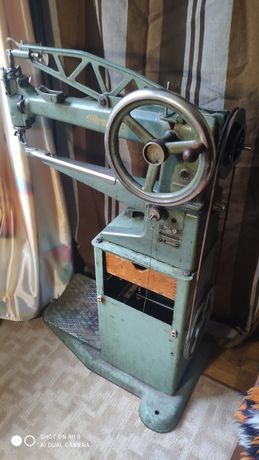Сапожная рукавная швейная машинка Minerva