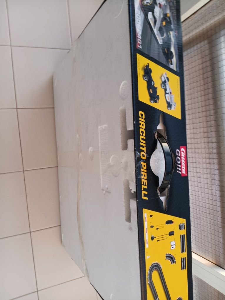 Pista de carros Pirelli