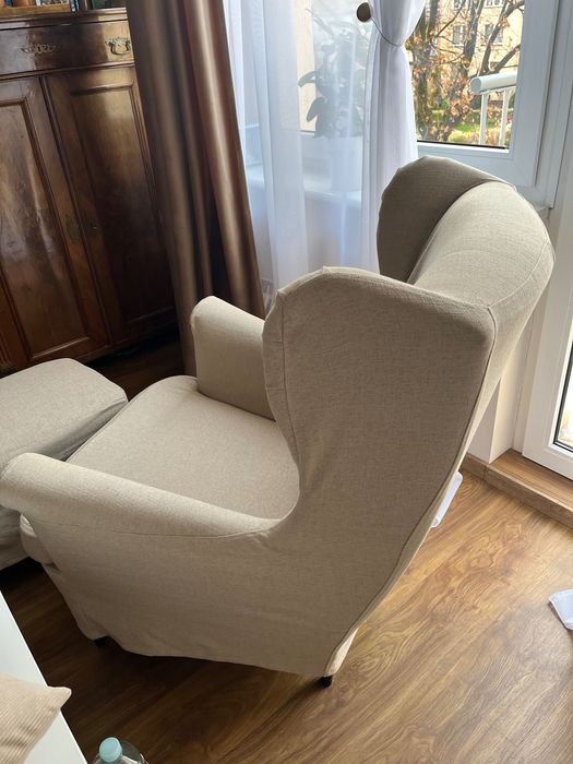 Fotel uszak IKEA z podnóżkiem