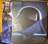 Darth Vader - Premium Electronic Helmet (Star Wars - Novo/Selado)