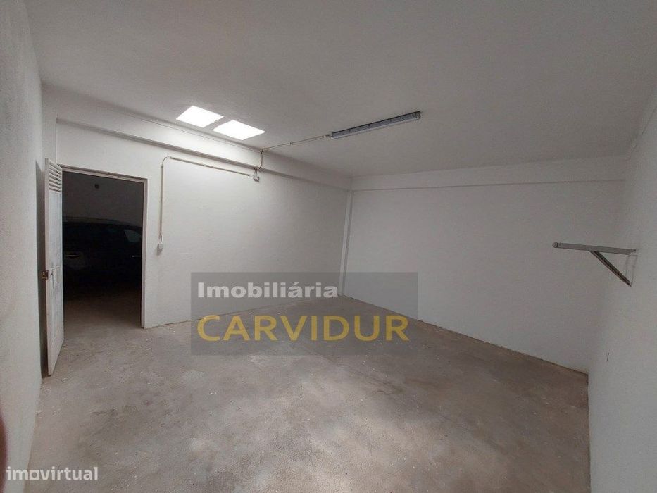 Baixa da Banheira arrecadação individual 30m2