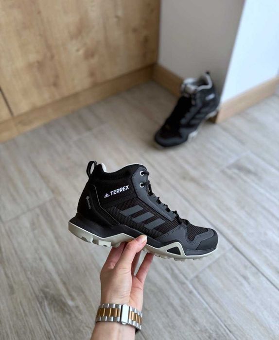 Теплі кросівки Adidas Terrex AX3 MID Gore-Tex Оригінал! 42р