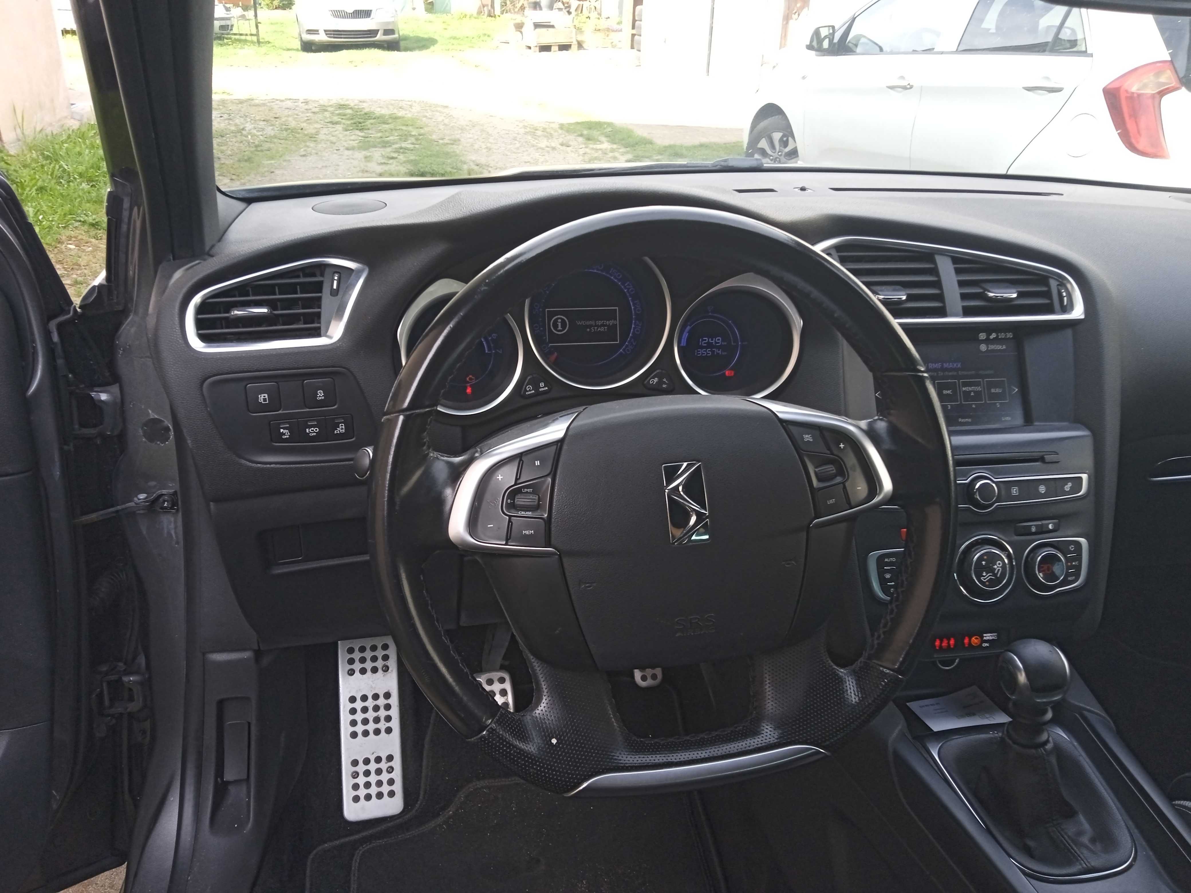 DS4 1.6hdi 2017r. 135000 km.