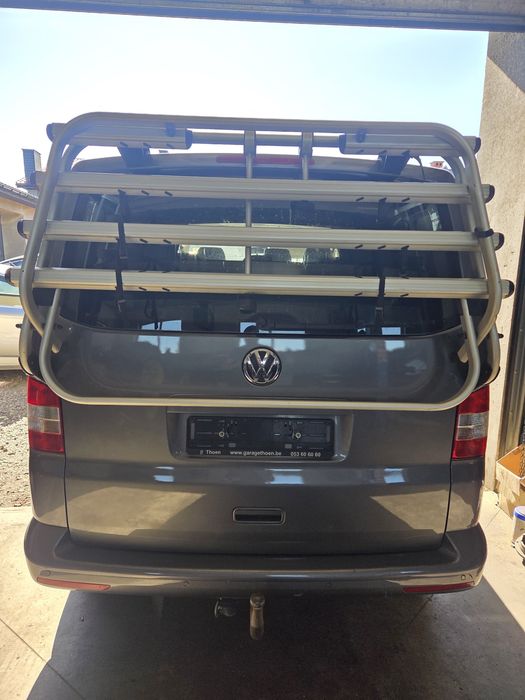 Bagażnik na klapę T5 T6 na 4 rowery