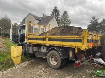 Usługi ciężarówka 12 ton DMC 6 ton Ładownośći Wywóz gruzu ziemi