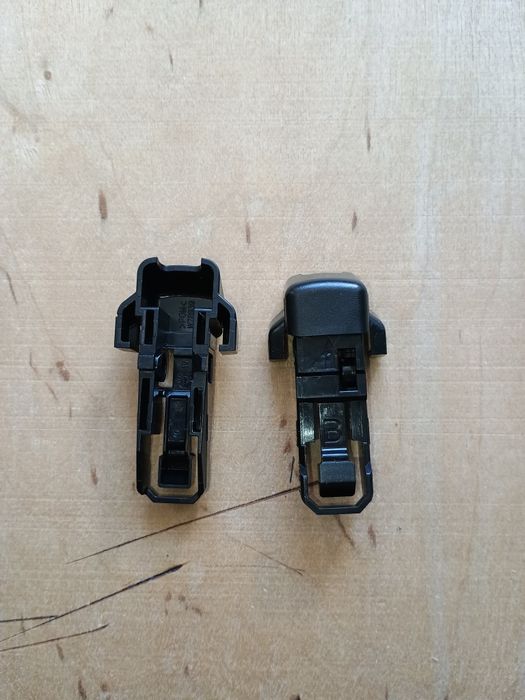 Автомобільний адаптер для склоочисників