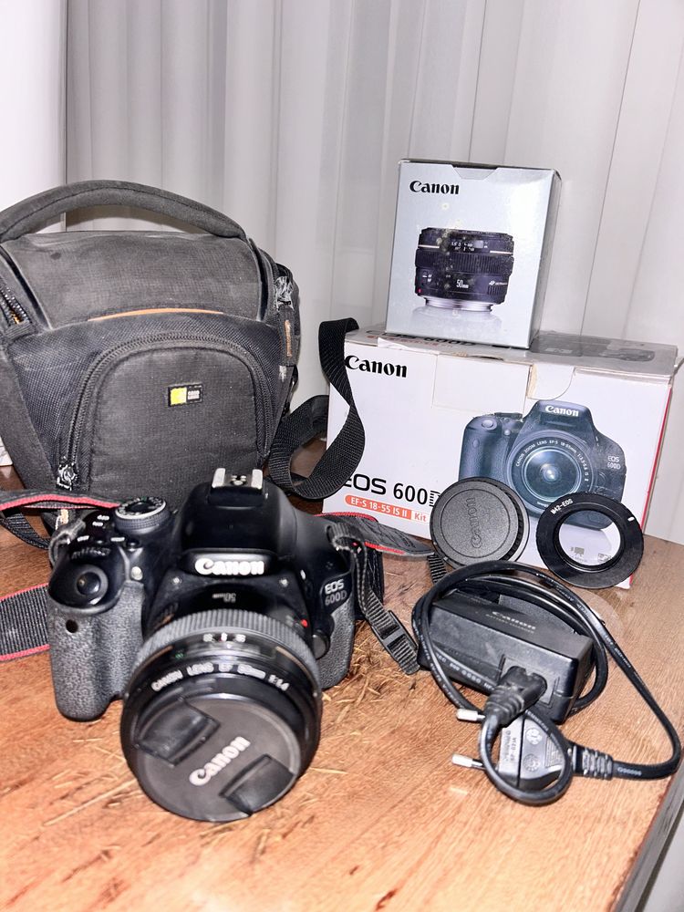 Продаю Canon 600D + EF 50mm f1.4