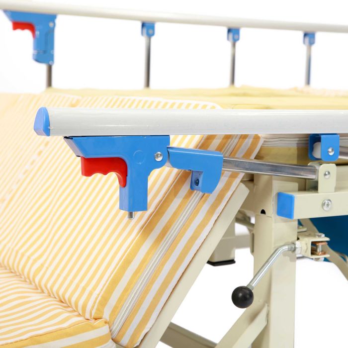 Медичне ліжко широке з туалетом та переворотом MED1-H03W