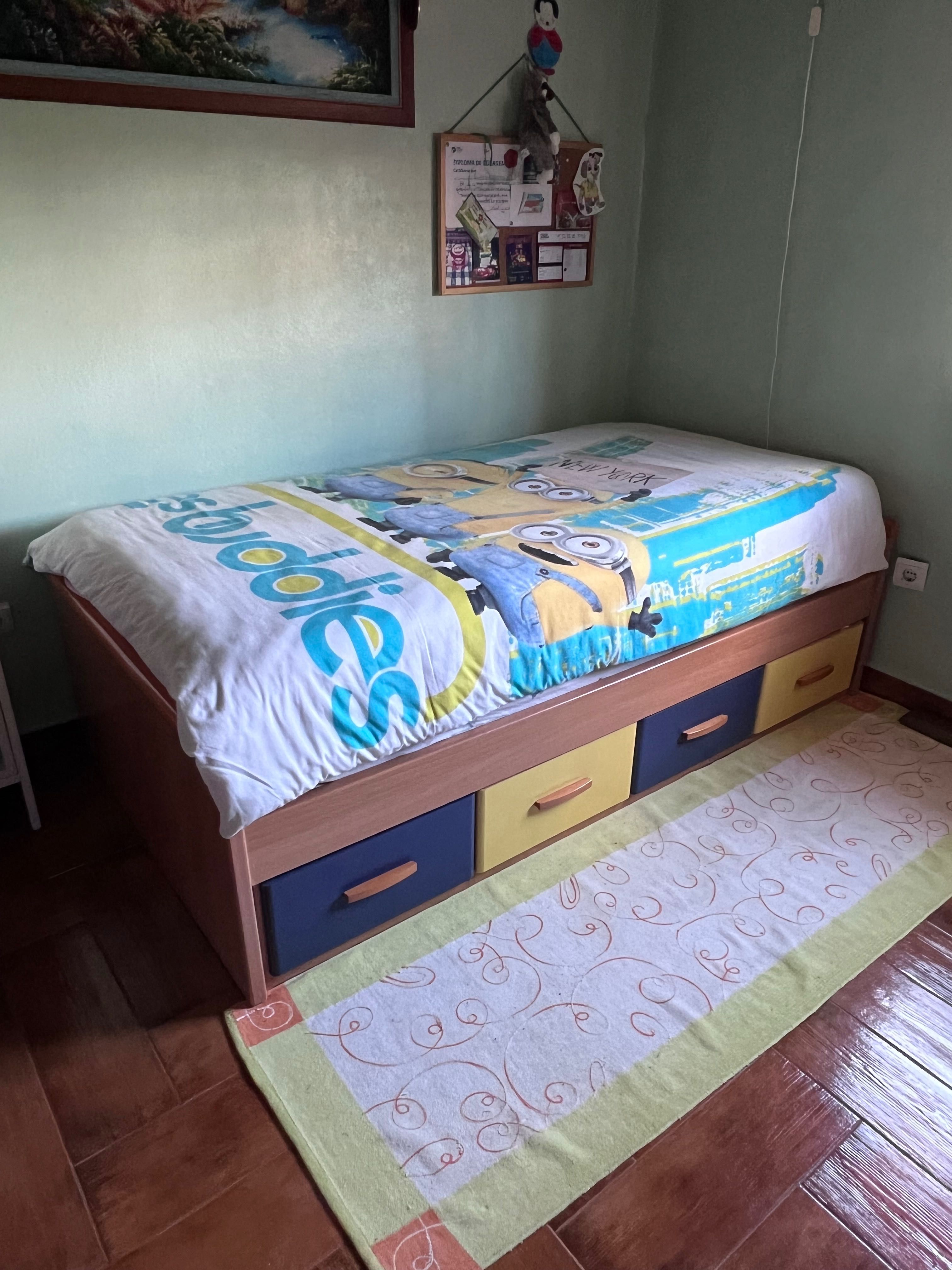 Cama solteiro com gavetas