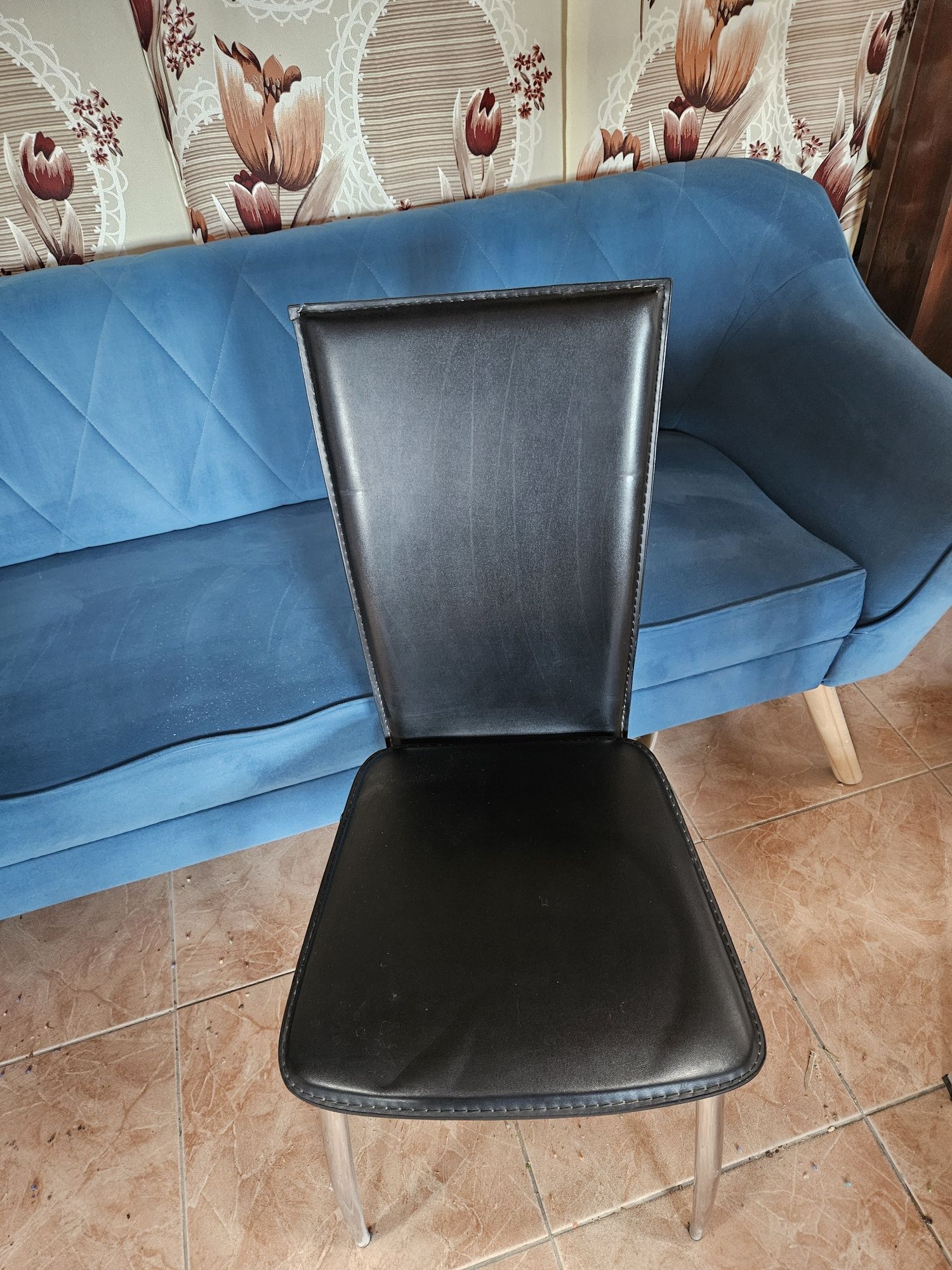 Zestaw sofa ÷ 4 krzesła