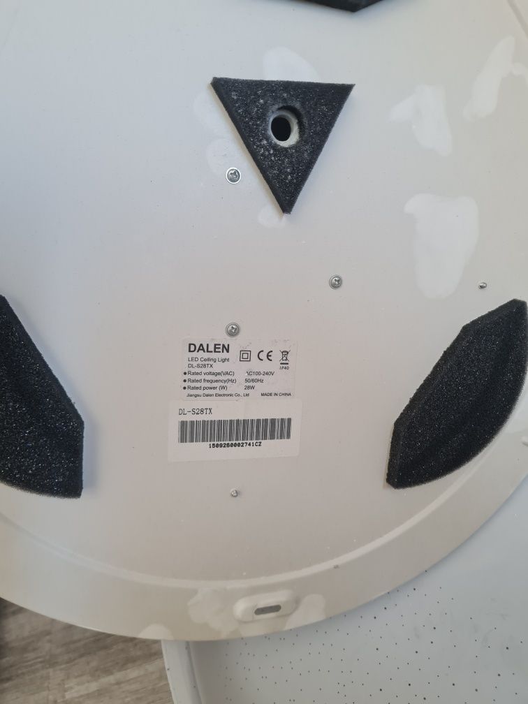 Lampa sufitowa dalen z pilotem