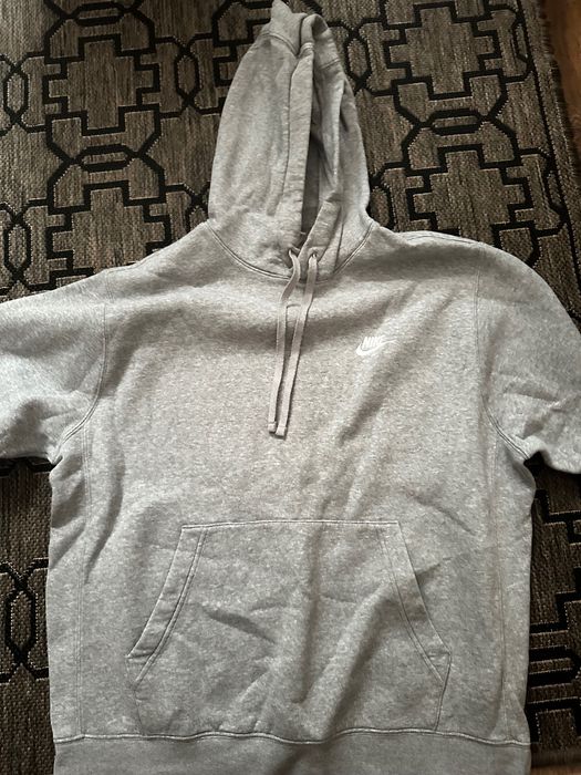 Szara bluza nike