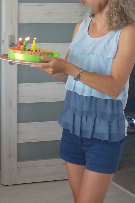 Bluzka falbany niebieska H&M 36