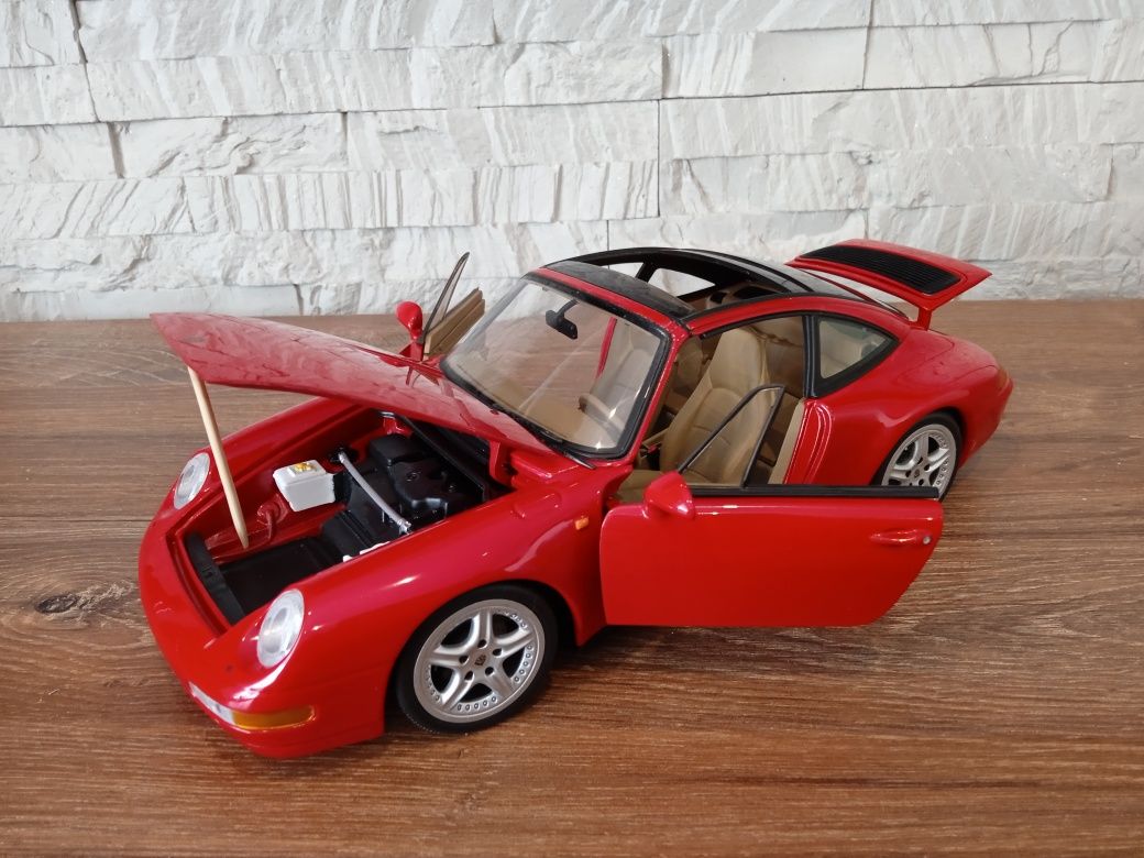 1:18 UT Models Porsche 911 Targa model