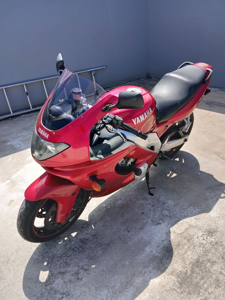 Yamaha 600 thundercat 2001