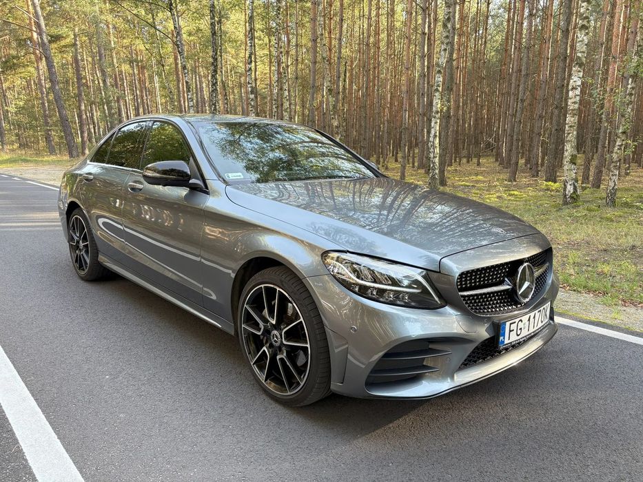 Mercedes-Benz Klasa C Mercedes-Benz klasa C 200 9G-TRONIC 4matic AMG Line