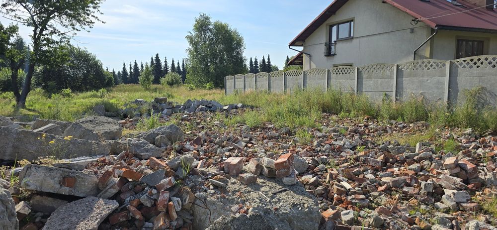 Gruz z rozbiórki budynku