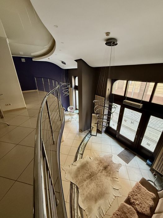 Оренда комерційного приміщення 550 м2