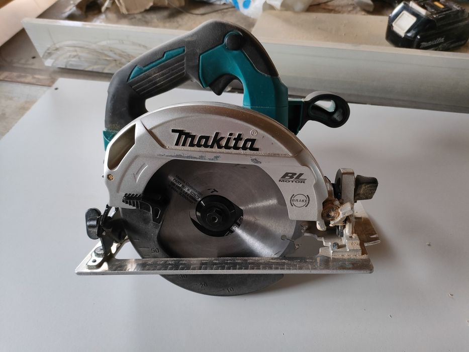 Piła MAKITA DHS660ZJ 165mm 18v