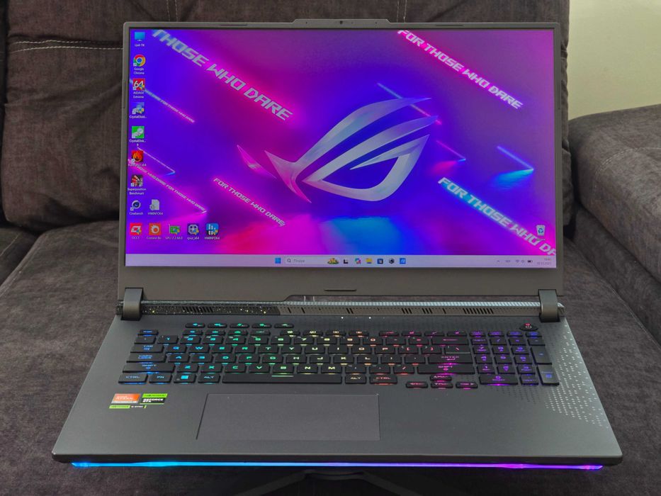 ASUS ROG Strix G17 (17" IPS 240Hz/ 7945HX/ 32DDR5/ 1Tb NVMe/ RTX4070)