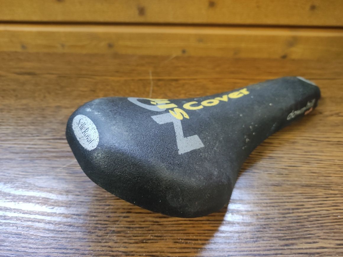 Siodełko retro Selle royal downhill no slip cover retro