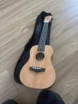 Nowe ukulele AROW
