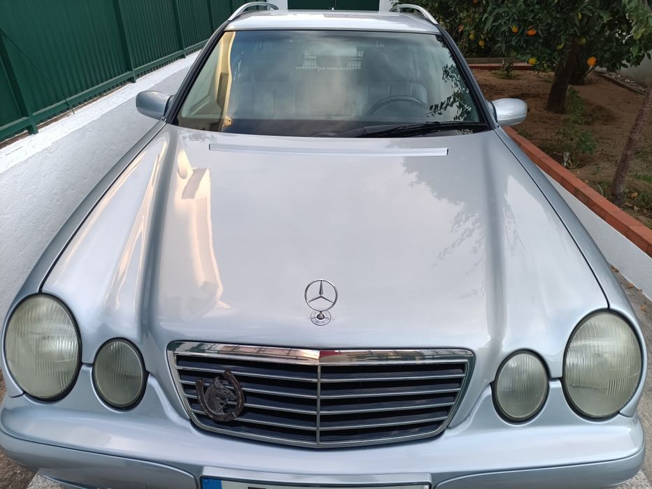 Carrinha Mercedes em bom estado com mais lugar