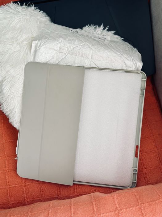 Чехол iPad 13" M4