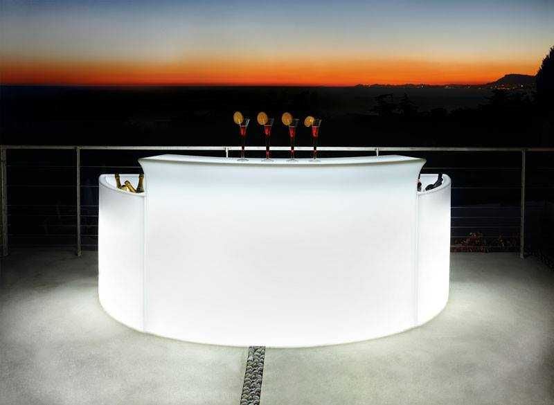 Balcão de bar com iluminação led rgb