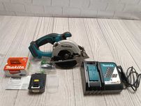 Makita BSS500 акумуляторна циркулярна пила 14,4V 136 мм + АКБ + ЗП