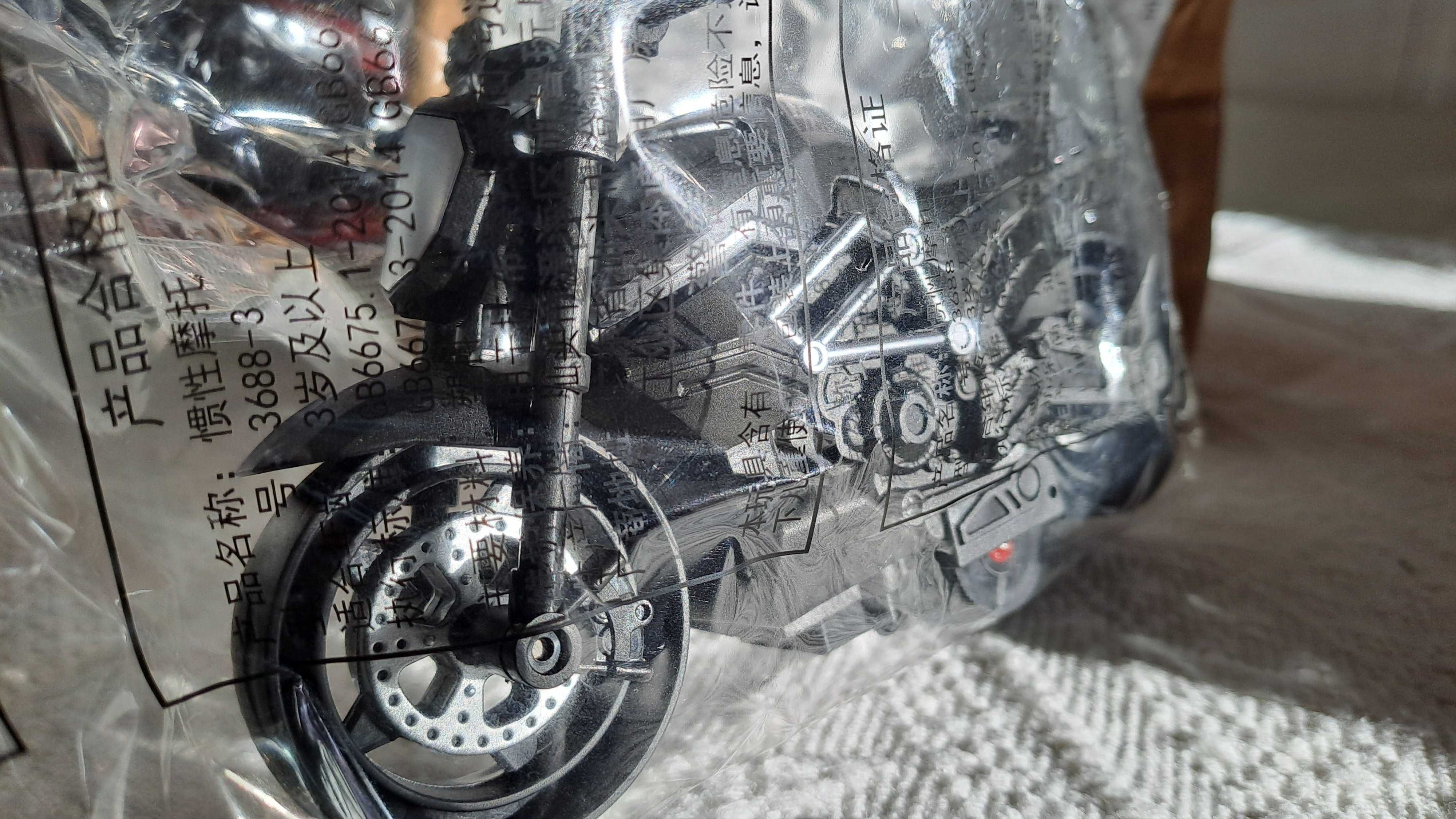 Miniatura de mota Harley Davidson. Nova.